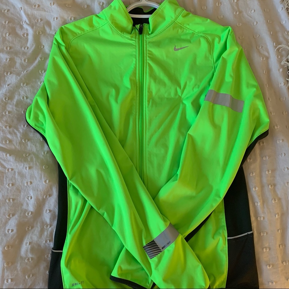 Nike Element Dri-Fit Jacket - Picture 2 of 4